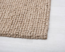 Lataa kuva Galleria-katseluun, Catalina Hoot Beige villamatto 250 x 350 cm
