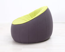 Lataa kuva Galleria-katseluun, Ligne Roset Ottoman nojatuoli
