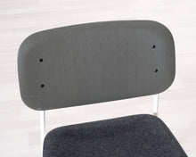 Lataa kuva Galleria-katseluun, Hay Soft Edge 10 Upholstery tuoli harmaa
