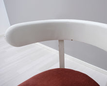 Lataa kuva Galleria-katseluun, Werner West Hugging Chair tuoli valkoinen

