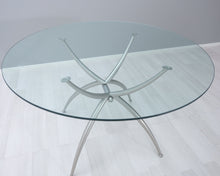 Load image into Gallery viewer, Calligaris ruokapöytä lasilevyllä Ø 120 cm
