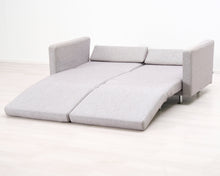 Load image into Gallery viewer, BoConcept Melo 2-istuttava vuodesohva harmaa

