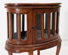 Lataa kuva Galleria-katseluun, Vanha baarikaappi
