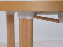 Load image into Gallery viewer, Artek H99 jatkettava ruokapöytä
