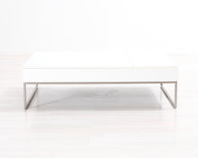 Load image into Gallery viewer, BoConcept Chiva sohvapöytä valkoinen
