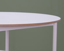 Lataa kuva Galleria-katseluun, Muuto Base pöytä ⌀ 110 cm valkoinen
