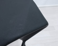 Lataa kuva Galleria-katseluun, Plank Miura baarituoli musta

