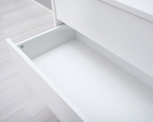 Load image into Gallery viewer, Hiipakka lipasto valkoinen
