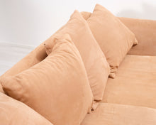 Lataa kuva Galleria-katseluun, 2,5-istuttava kangassohva beige
