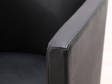 Load image into Gallery viewer, Asko nahkanojatuoli pyörivällä jalalla musta
