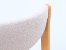 Ladda upp bild till gallerivisning, Erik Buch vintage tuoli beige verhoilu
