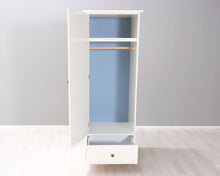 Load image into Gallery viewer, IKEA Hemnes kaappi valkoinen
