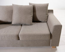 Lataa kuva Galleria-katseluun, 2-istuttava kangassohva beige
