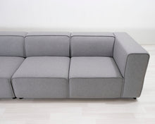 Lataa kuva Galleria-katseluun, BoConcept Carmo 5-istuttava kangassohva harmaa

