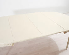 Load image into Gallery viewer, Kustavilaistyylinen ruokapöytä
