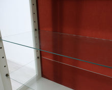 Load image into Gallery viewer, Laitala hopeakaappi valkoinen

