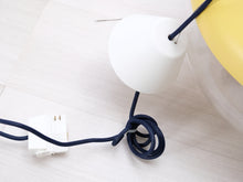 Load image into Gallery viewer, Chen Karlsson Favourite Things kattovalaisin keltainen
