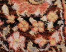 Load image into Gallery viewer, Itämainen matto 196 x 300 cm
