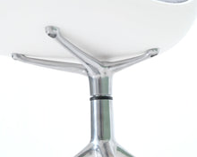 Load image into Gallery viewer, BoConcept Adelaide tuoli
