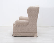 Load image into Gallery viewer, Furninova kangasnojatuoli beige
