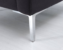 Lataa kuva Galleria-katseluun, Herman Miller Oasis nojatuoli raidallinen
