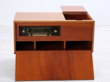 Load image into Gallery viewer, Vintage radiokaappi ruskea
