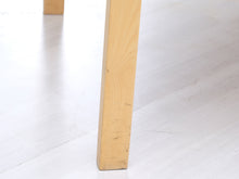 Ladda upp bild till gallerivisning, Artek 83 ruokapöytä koivu / harmaa
