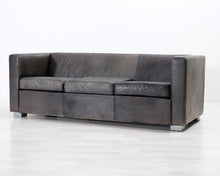Load image into Gallery viewer, BoConcept 3-istuttava nahkasohva tummanruskea
