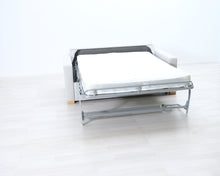 Ladda upp bild till gallerivisning, Sits Lukas vuodesohva vaaleanharmaa
