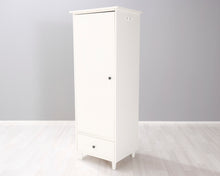 Load image into Gallery viewer, IKEA Hemnes kaappi valkoinen
