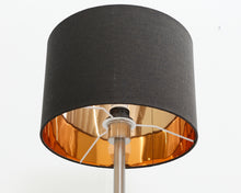 Lataa kuva Galleria-katseluun, Fenda Lamp pöytävalaisin
