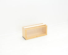 Ladda upp bild till gallerivisning, Boknäs korkea vitriini lasiovella S31cm, K36cm
