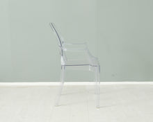 Lataa kuva Galleria-katseluun, Kartell Louis Ghost tuoli kirkas muovi
