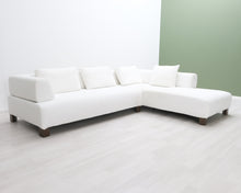 Lataa kuva Galleria-katseluun, Natuzzi 4-istuttava kulmasohva valkoinen
