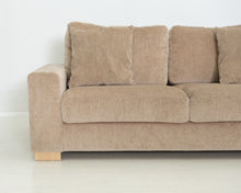 Load image into Gallery viewer, Pohjanmaan Tokyo 2-istuttava kangassohva beige
