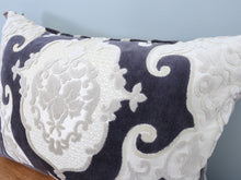 Lataa kuva Galleria-katseluun, Designers Guild koristetyyny
