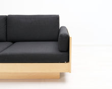 Ladda upp bild till gallerivisning, Artek Ben af Schultén 556 3-istuttava sohva musta
