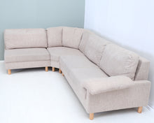 Lataa kuva Galleria-katseluun, 4-istuttava kulmasohva beige
