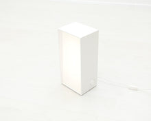 Load image into Gallery viewer, Artekin Bright White-valaisin
