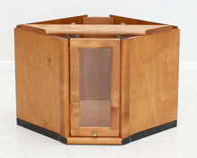 Load image into Gallery viewer, Boknäs korkea nurkkavitriini K36 cm
