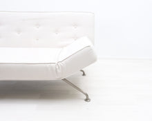 Lataa kuva Galleria-katseluun, Boconcept 3-istuttava vuodesohva valkoinen

