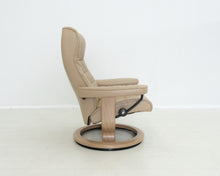 Lataa kuva Galleria-katseluun, Ekornes Stressless nojatuoli ja rahi II
