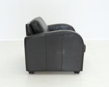 Ladda upp bild till gallerivisning, Antiikkinahkainen nojatuoli
