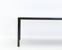Lataa kuva Galleria-katseluun, Ligne Roset Seram ruokapöytä
