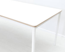 Lataa kuva Galleria-katseluun, Muuto Base ruokapöytä
