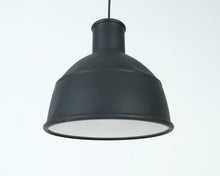 Load image into Gallery viewer, Muuto Unfold kattovalaisin musta Ø32 cm
