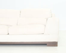 Lataa kuva Galleria-katseluun, Natuzzi alcantara 3-istuttava sohva luonnonvalkoinen

