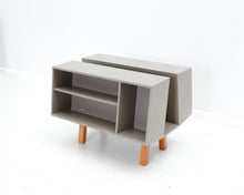 Lataa kuva Galleria-katseluun, Isokon Penguin Donkey Mark 2 hylly
