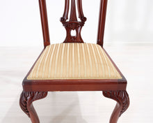 Load image into Gallery viewer, Vanha ruokatuoli kangasistuimella beige
