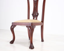 Load image into Gallery viewer, Vanha ruokatuoli kangasistuimella beige
